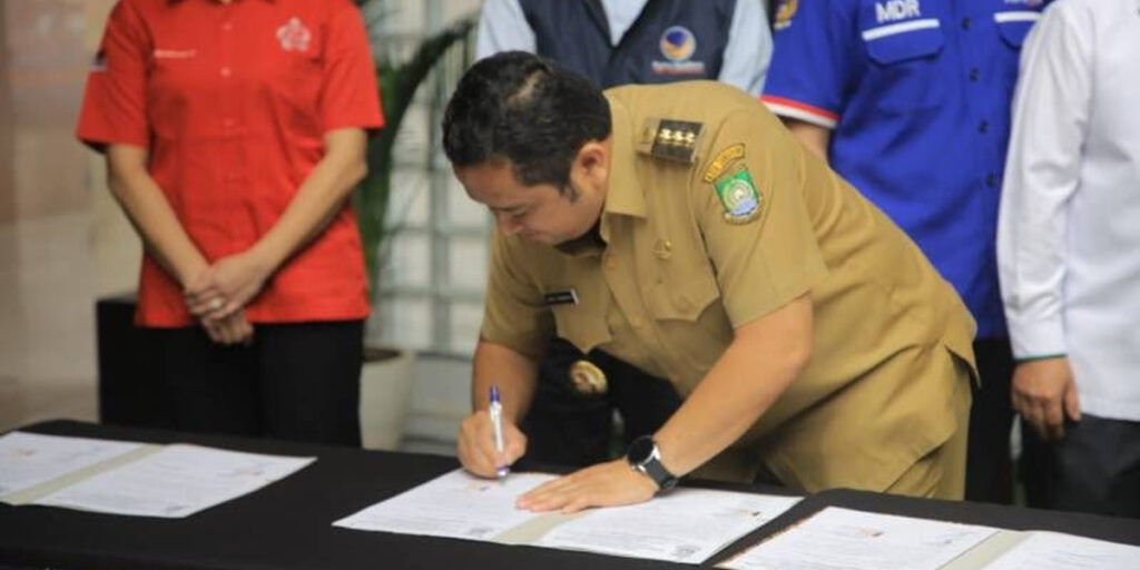 Pemkot Tangerang Salurkan Dana Hibah Partai Politik Senilai Rp3,5 Miliar - walkot tangerang - www.indopos.co.id