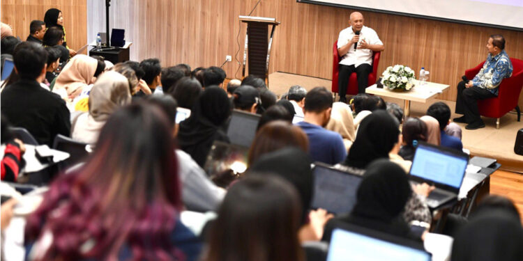 Menuju Negara Maju, KemenKopUKM Ajak Mahasiswa ITB Jadi Entrepreneur ...