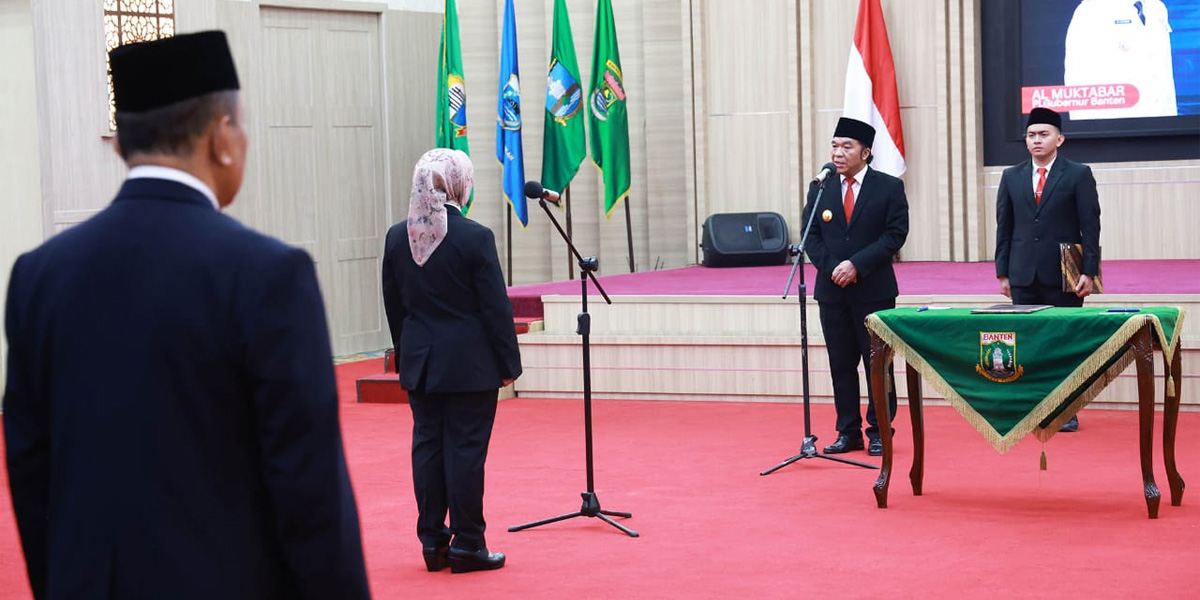 Al Muktabar Lantik Virgojanti Sebagai Penjabat Sekda Provinsi Banten