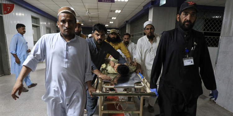 Ledakan yang Diduga Bom Bunuh Diri di Pakistan Tewaskan 44 Orang, ISIS Klaim Bertanggung Jawab - korban ledakan - www.indopos.co.id