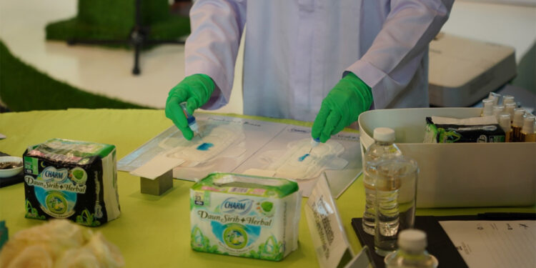 Charm Daun Sirih + Herbal Bio, pembalut pertama di Unicharm Group yang lebih dari 80% bagiannya menggunakan Bio Material.