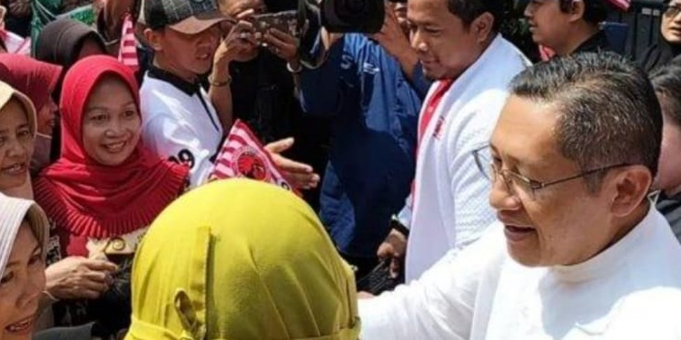 Megawati Usul Ingin Bubarkan KPK, Anas Urbaningrum Tertawa - anas - www.indopos.co.id