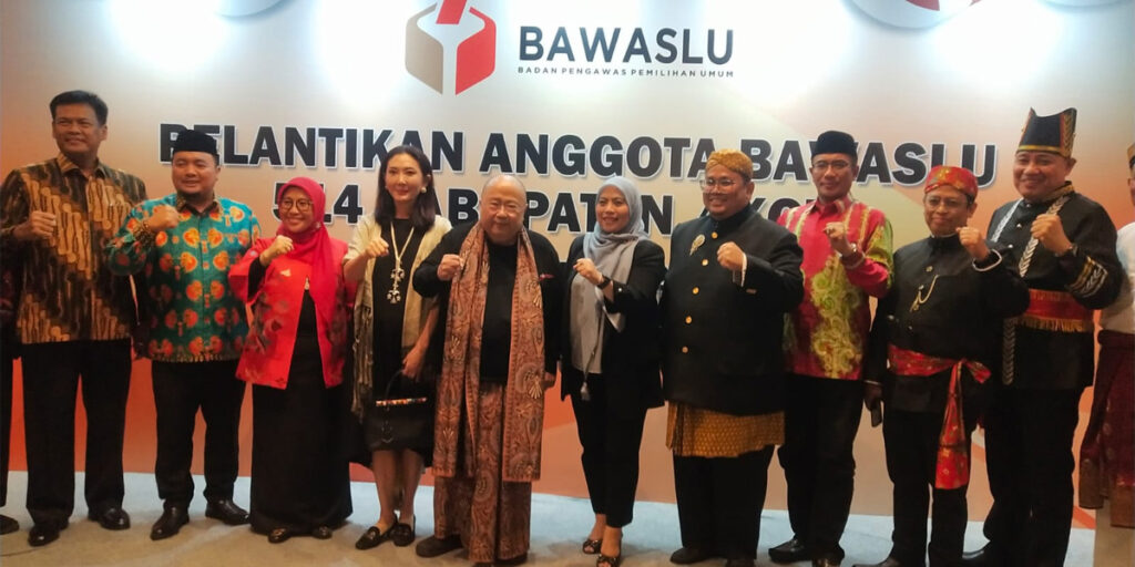 Anggota Bawaslu Kab/Kota se-Indonesia Dilantik dan Disumpah, Melanggar Siap Dipidana - bawaslu 1 - www.indopos.co.id