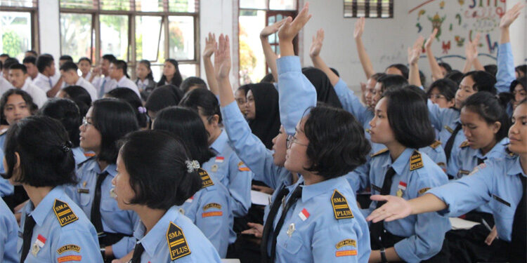Bea Cukai selenggarakan APBN Week, yaitu pekan pelaksanaan sosialisasi APBN dan peran Bea Cukai dalam APBN ke beberapa SMA dan kampus di Sumatera. Foto: Humas Bea Cukai