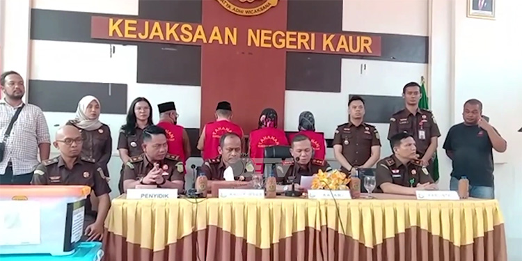 Catut Nama Pejabat Kejagung, Tiga Pelaku Obstruction of Justice Perkara Dana BOK Dinkes Kaur Ditangkap - kejari kaur - www.indopos.co.id