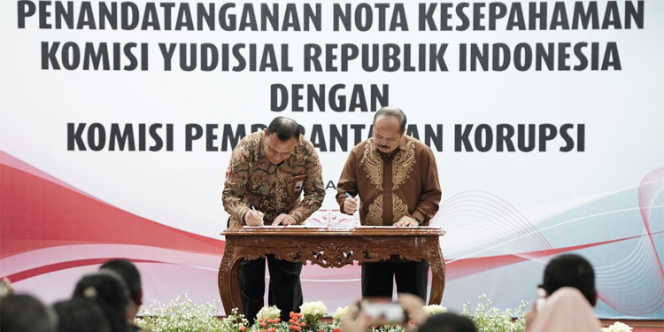 KPK dan KY Teken MoU Perkuat Sinergitas Antikorupsi Sektor Peradilan - kpk 2 - www.indopos.co.id