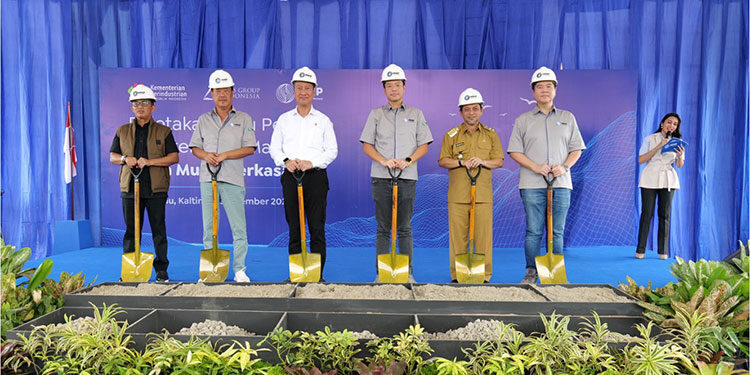 PT Mitra Murni Perkasa (MMP) melaksanakan peletakan batu pertama pembangunan smelter nikel matte pada Senin, 11 September 2023. Foto: Dok. MPP