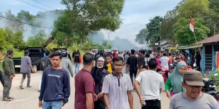 LPAI Banten Sesalkan Tindakan Refresif Aparat di Rempang Batam - bentrokan gas air mata rempang - www.indopos.co.id