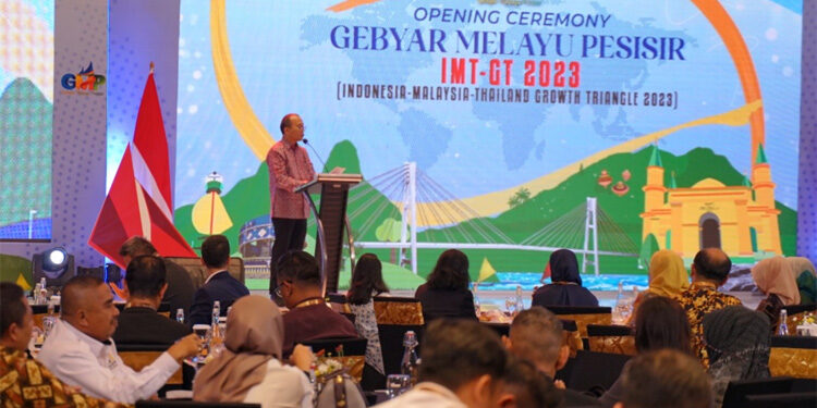 KemenKopUKM mengapresiasi Kepulauan Riau dan BI Perwakilan Kepulauan Riau yang telah menyelenggarakan IMT-GT Expo Gebyar Melayu Pesisir, Rabu (27/9). Foto: Dok. KemenKopuKM