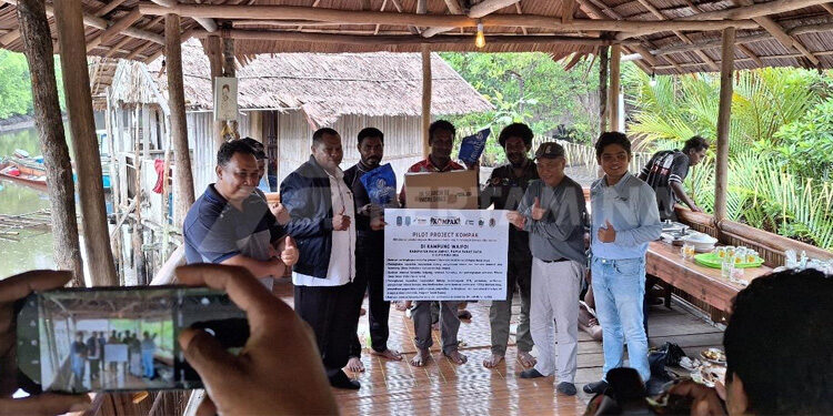 Pilot Project KOMPAK (Kolaborasi Pemberdayaan Masyarakat Kampung Penyangga Kawasan Konservasi) di Kabupaten Raja Ampat, Papua Barat resmi dimulai pada 12 hingga 14 September 2023. Foto : Pertamina for indopos.co.id