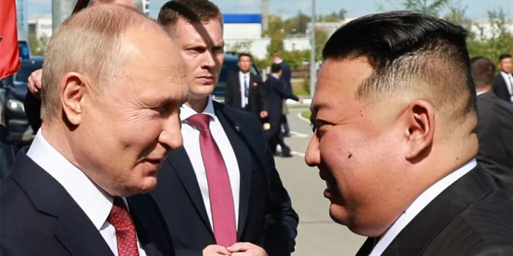 Kim Jong Un dan Vladimir Putin Saling Tukar Hadiah Senapan - putin kim jong un IP - www.indopos.co.id