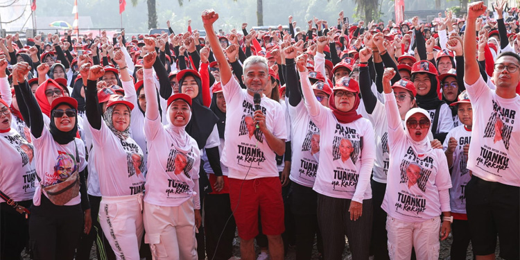Lewat Senam Pagi, Des Ganjar Banten Tebarkan Semangat Sehat ke Ribuan Warga Lebak - relawan ganjar - www.indopos.co.id