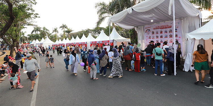 Damai Putra Group menggelar Ice Cream Festival di Bundaran Tarian Langit Kota Harapan Indah pada 14 -15 Oktober 2023. Foto: Dok. Damai Putra Group