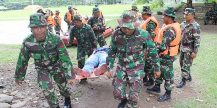 Ilustrasi keterlibatan TNI dalam bantuan bencana alam. Foto: Dok. Puspen TNI