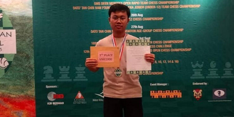 Aditya Bagus Arfan meraih peringkat 3 dalam ajang Malaysia Chess Festival 2023. Foto: United Tractors