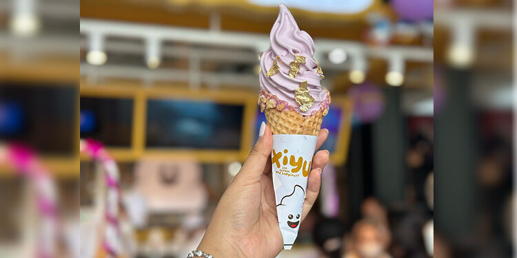 Xiyue, brand es krim dari PT Mitra Boga Ventura yang memiliki konsep unik dan terbuat dari 100 persen produk asli Indonesia meluncurkan rangkaian menu terbaru bertemakan Galaxy, di Mall Sarinah, Jakarta Pusat, Rabu (4/10/2023). Foto: Dokumen Xiyue