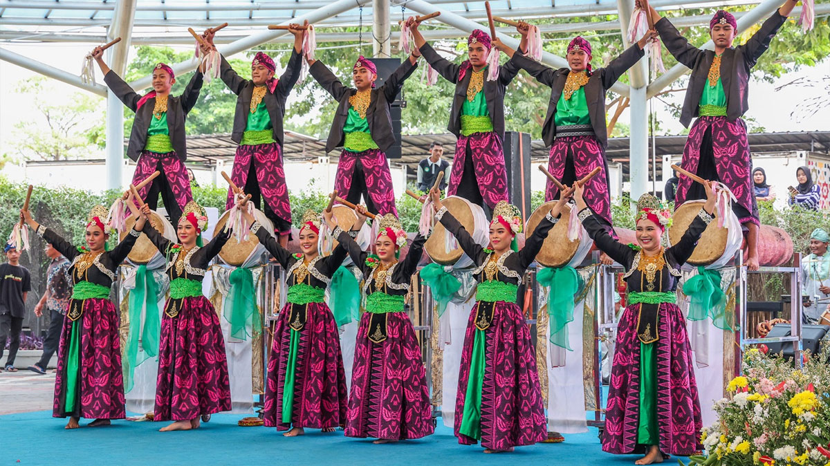 Parade Budaya Di Bandara Soekarno Hatta, Banten Promosi Ke Kancah ...