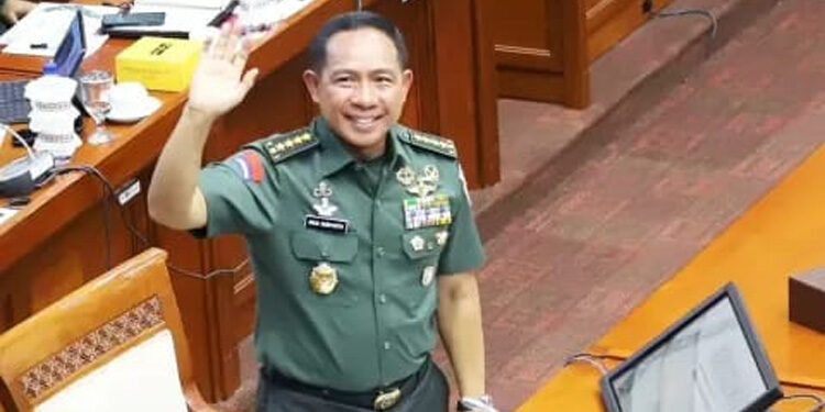 Jenderal TNI Agus Subiyanto saat berada di Gedung DPR RI dalam rangka  menjalani fit and proper test.  (Dok Dispenad)
