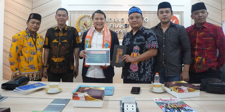 Terima Aspirasi Kaukus Muda Betawi, PKS Dorong Pengembangan Eksistensi Adat dan Kebudayaan - betawi - www.indopos.co.id