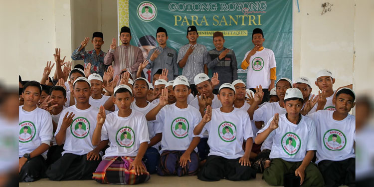 Santri Ganjar Sumsel Galang Dukungan Untuk Ganjar Mahfud Dari Pondok Pesantren Di Oku Timur