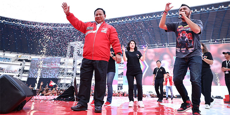 Calon Presiden Prabowo Subianto saat menghadiri HUT ke-9 PSI di Stadion Jatidiri, Semarang, Sabtu, (9/12/2023). Foto: TKN Prabowo-Gibran