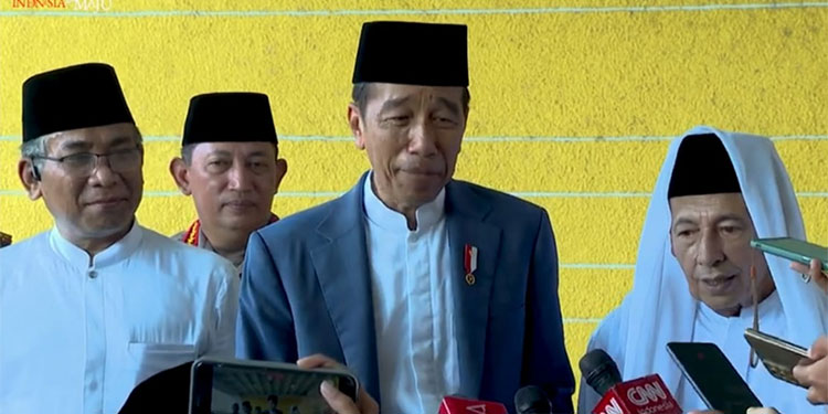 Presiden Joko Widodo (Jokowi) memberikan keterangan pers usai mengadiri Harlah Muslimat NU di Stadion Utama Gelora Bung Karno, Senayan, Jakarta Pusat. (Youtube Sekretariat Presiden)