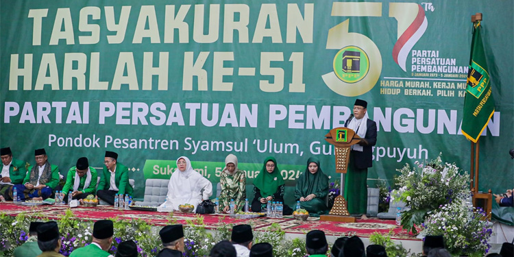 Partai Persatuan Pembangunan (PPP) menggelar kegiatan tasyakuran hari lahir ke-51, di Pondok Pesantren Syamsul Ulum, Gunungpuyuh, Sukabumi, Jawa Barat. Foto: Dok Ist