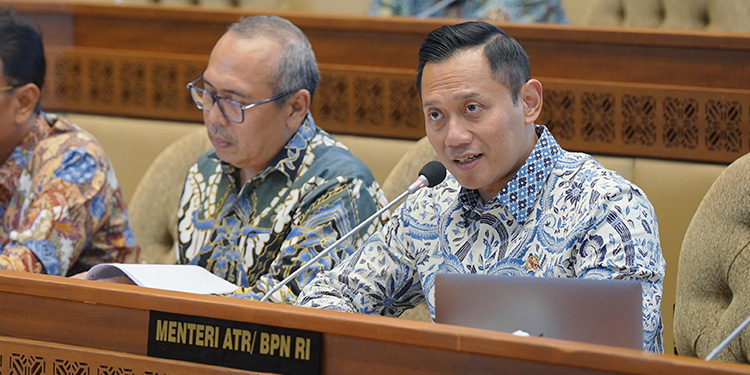 Menteri ATR/Kepala BPN Agus Harimurti Yudhoyono (AHY) dalam rapat Komisi II DPR RI bersama Kementerian ATR/BPN di Gedung Nusantara DPR RI, Jakarta, Senin (25/3/2024). (Dok. Kementerian ATR/BPN)