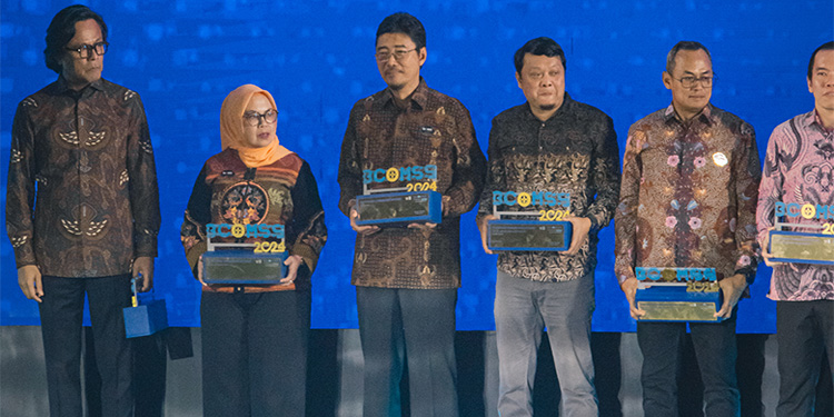 PT Brantas Abipraya (Persero) berhasil memenangkan penghargaan dalam BUMN Corporate Communications and Sustainability Summit (BCOMSS) tahun 2024, yaitu pada kategori communicarion, Best Keterbukaan Informasi Publik (KIP). (Dok. Kementerian BUMN)