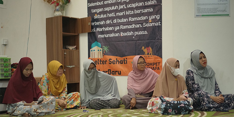 LPM Dompet Dhuafa menghadirkan kegiatan bertajuk Ramadan Ceria di Shelter Sehati untuk memperkuat iman dan silaturahmi, pada Minggu (17/3/2024). (Dok. Dompet Dhuafa)