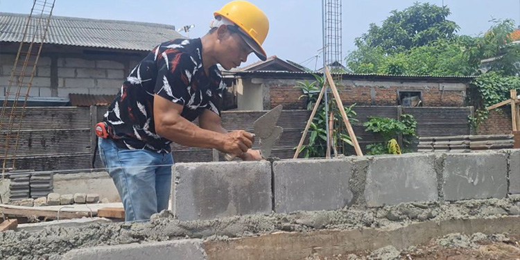 PLN Olah 3,3 Ton FABA dari PLTU Lontar Menjadi Bahan Konstruksi Gardu Distribusi - faba - www.indopos.co.id
