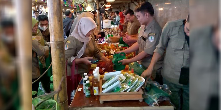 Ditjen PDASRH Kementerian Lingkungan Hidup dan Kehutanan (KLHK) menggelar Pasar Rehabilitasi Hutan dan Lahan (RHL) di Gedung Manggala Wanabakti, Jakarta Pusat, Senin-Selasa (18-19/3/2024). Foto : Ist