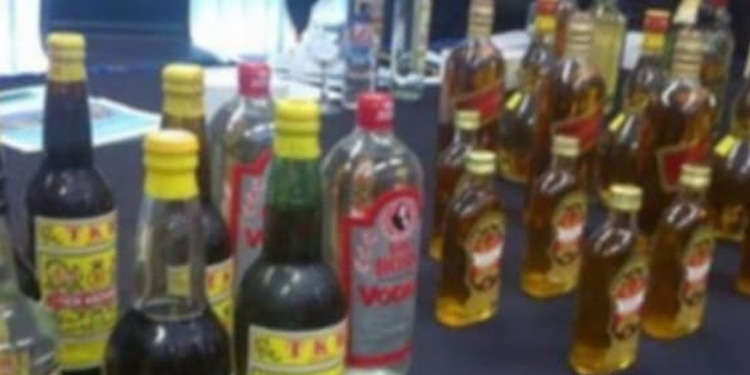 BPJPH Sebut Alkohol Barang Gunaan Berbeda dengan di Minuman Keras - miras 1 - www.indopos.co.id