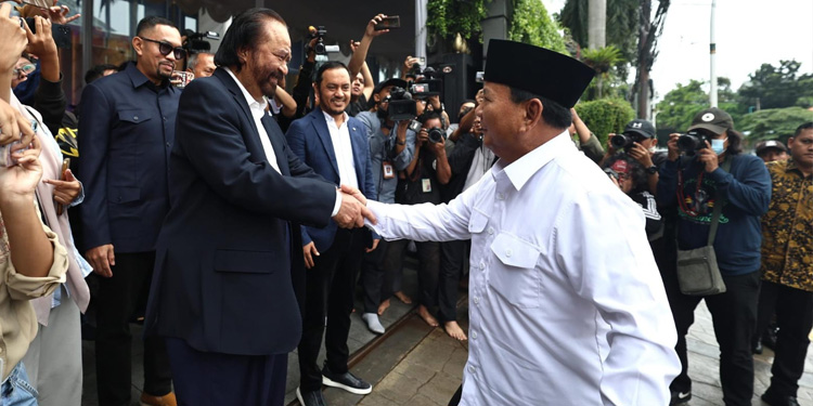 Calon Presiden yang juga Ketua Umum Partai Gerindra Prabowo Subianto menemui Ketua Umum Partai NasDem Surya Paloh di NasDem Tower, siang ini, Jumat (22/3/2024). Foto: Ist