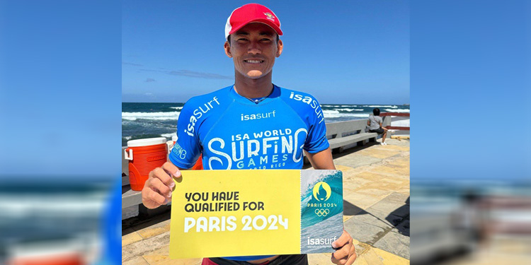 Surfer Indonesia, Rio Waida, memastikan lolos ke Olimpiade 2024 Paris saat tampil di International Surfing Association (ISA) World Surfing Games 2024 di Arecibo, Puerto Rico. Foto: PB PSOI
