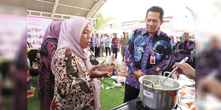 Pj Bupati Tangerang, Andi Ony mencanangkan Dapur Sehat Atasi Stunting (DASHAT) 2024. Foto: Dok. Pemkab Tangerang