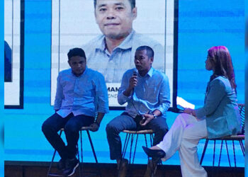 Analis politik Arif Nurul Imam (tengah) memberikan keterangan soal tingkat keyakinan masyarakat terhadap Prabowo-Gibran pasca-Pilpres 2024 tidak linier dengan tingkat elektabilitas.  (Indopos.co.id/Dhika Alam Noor)