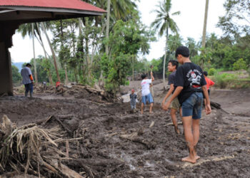 Kondisi rumah waega rusak akibat diterjang banjir lahar dingin dan longsor di wilayah Sumatera Barat. Foto: Dok BNPB
