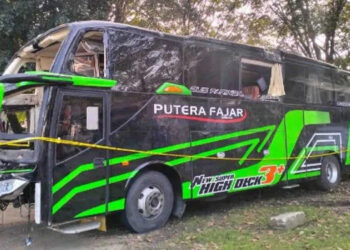 Penampakan bus pariwisata Trans Putera Fajar usai mengalamai kecelakaan di Ciater, Subang, Jawa Barat. Foto: Dok Humas Kemenhub