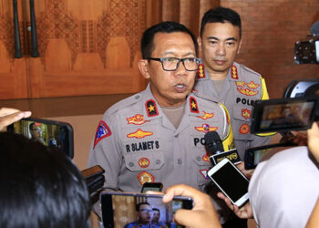 Dirgakkum Korlantas Polri Brigjen Pol Raden Slamet Santoso saat memberika keterangan kepada awak media di Bali. Foto: Dok Korlantas Polri